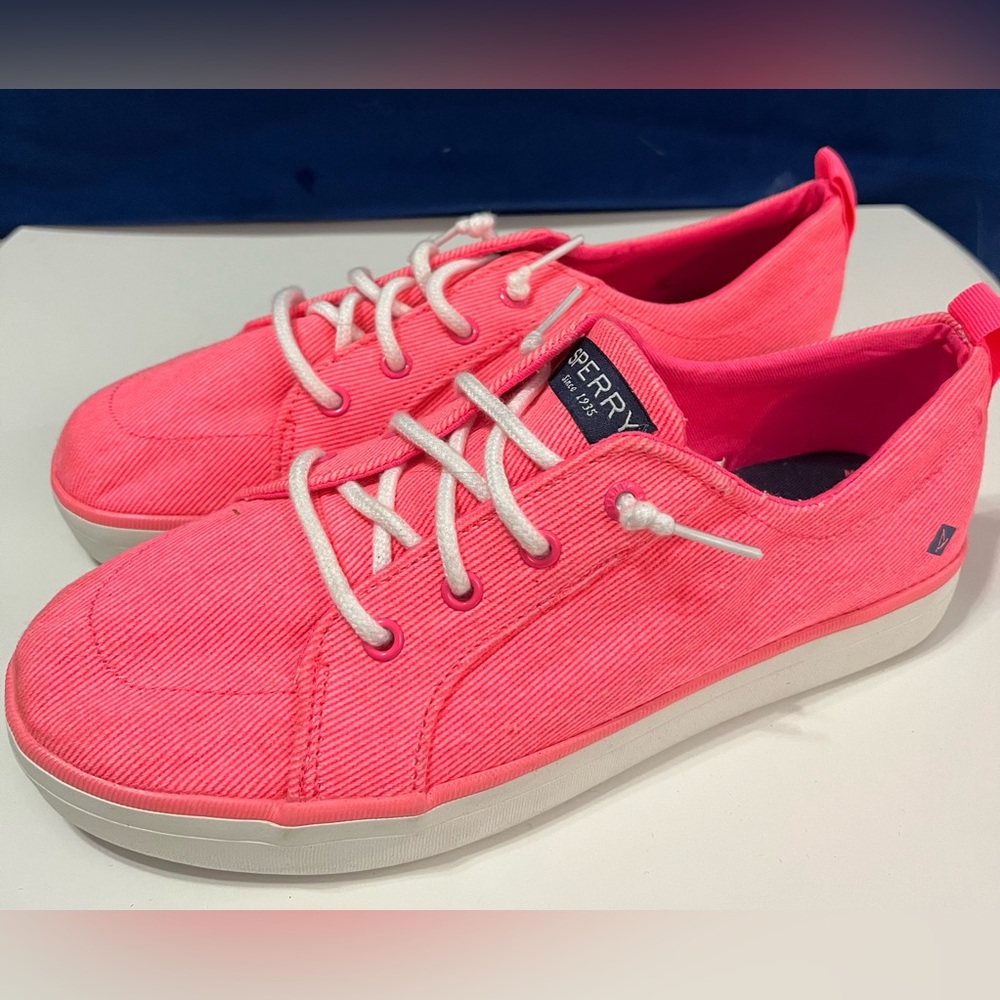 Sperry Women's Bright Pink Sneakers